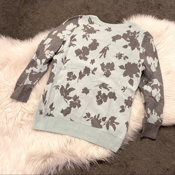 Floral sweater - Picture 4 of 5